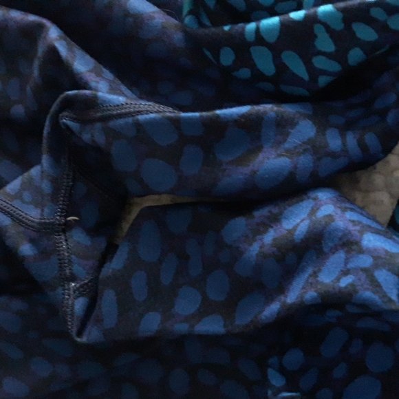 WITH X Peloton Blue Leopard Print Leggings - Picture 15 of 15